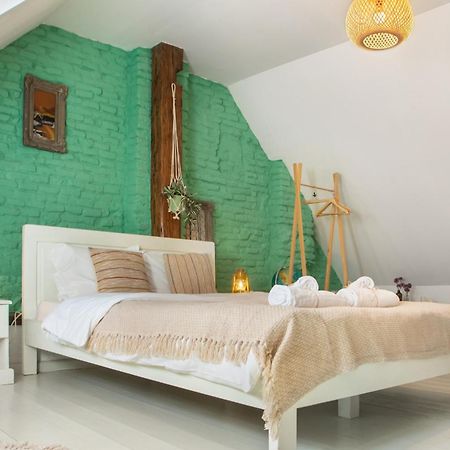 Bike House - 250-Year-Old Restored House In A Quiet Area Braşov Exterior foto