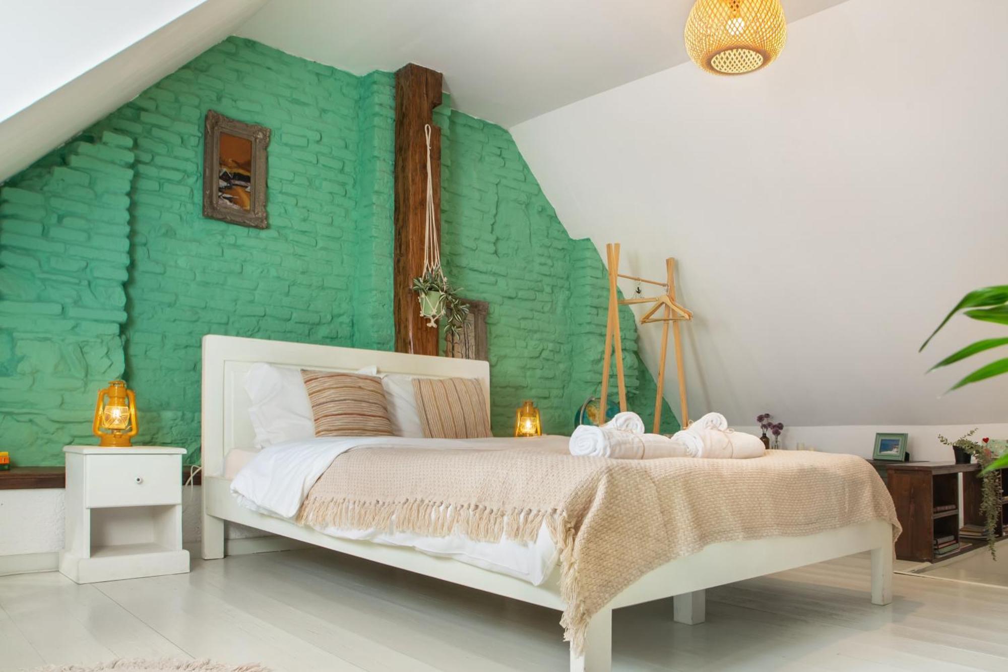 Bike House - 250-Year-Old Restored House In A Quiet Area Braşov Exterior foto